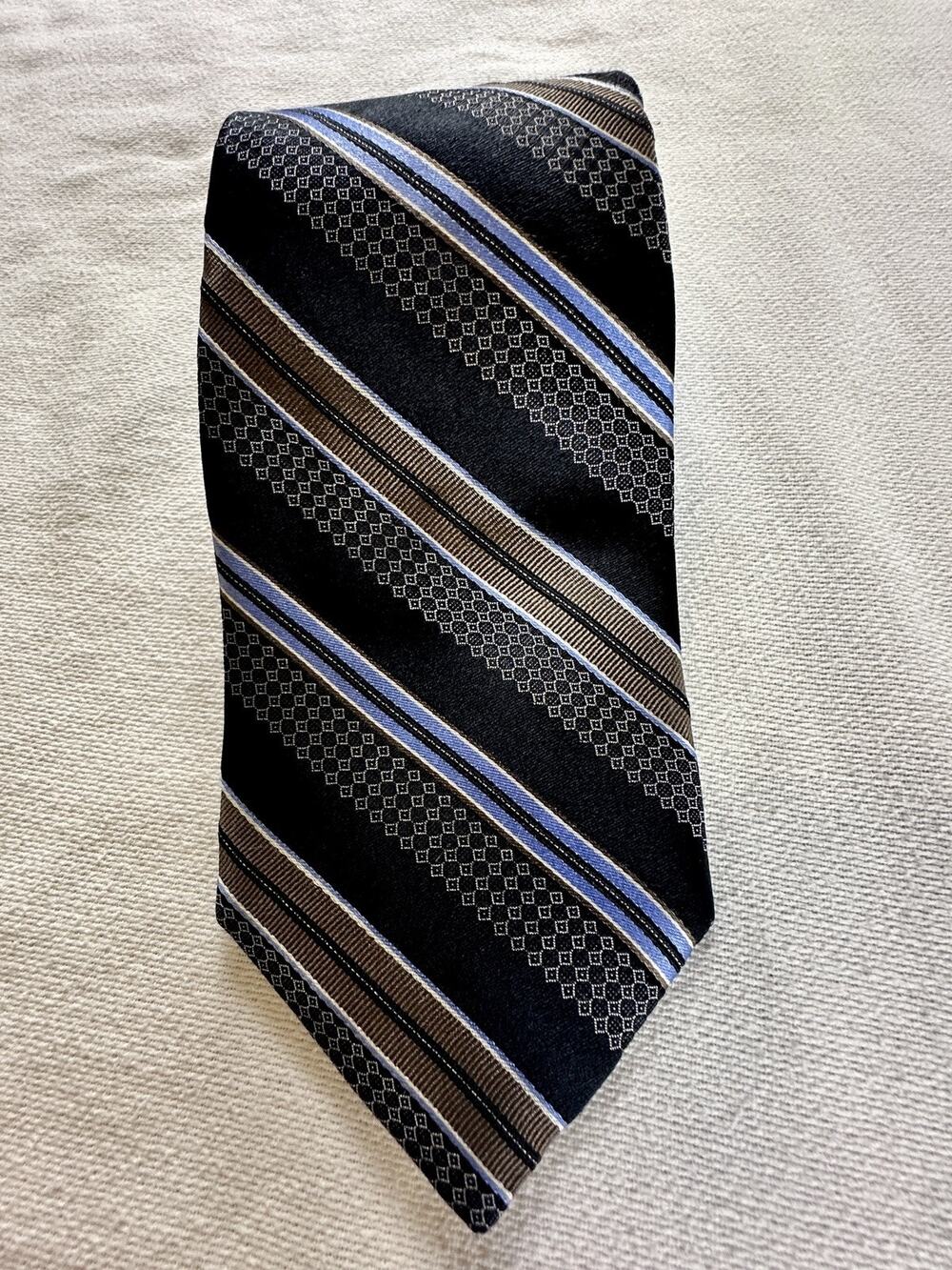 John W Nordstrom Silk Tie Mens Striped Geometric Black Blue Gray 3.25 USA Luxury